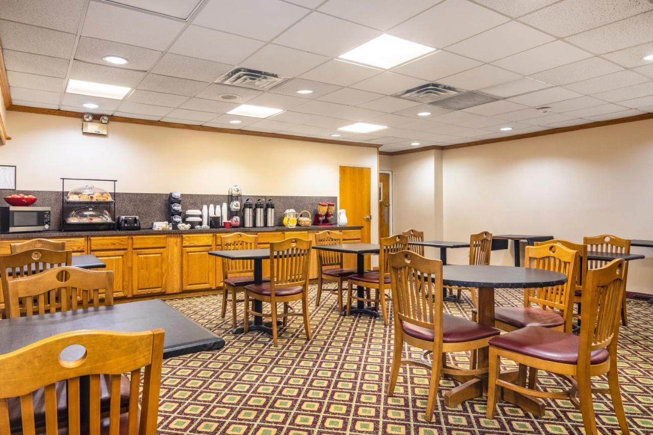 Red Roof Inn Ashtabula - Austinburg מראה חיצוני תמונה