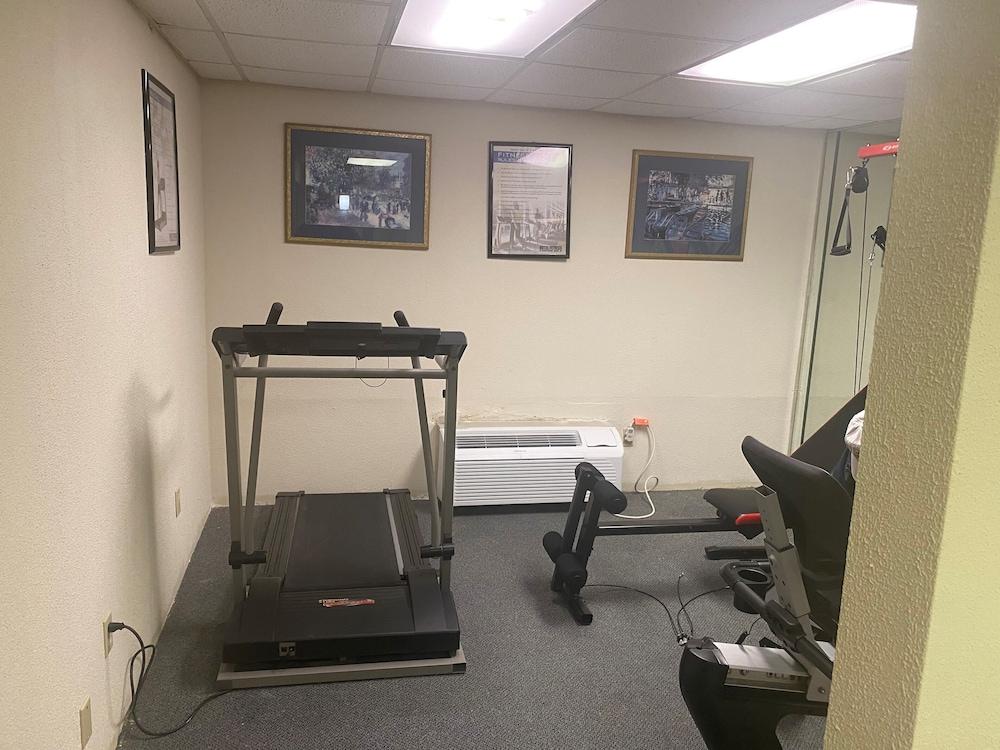 Red Roof Inn Ashtabula - Austinburg מראה חיצוני תמונה